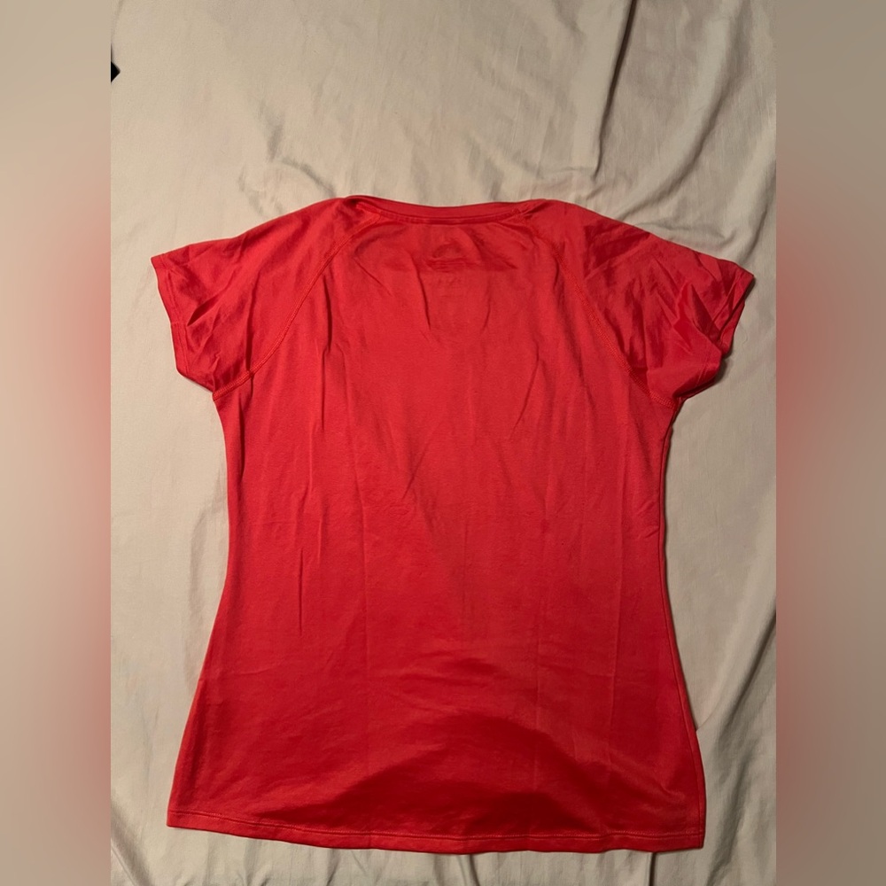 The North Face Red Orange FlashDry Workout Top Size M - Picture 8 of 8